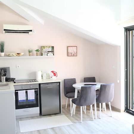 Apartmani Dijana 2 Cattaro Esterno foto