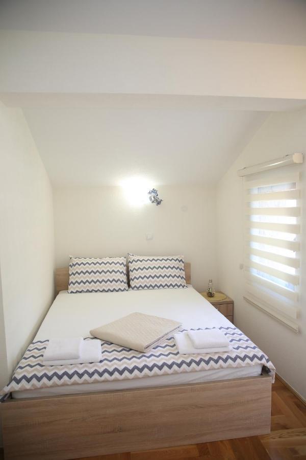 Apartmani Dijana 2 Cattaro Esterno foto