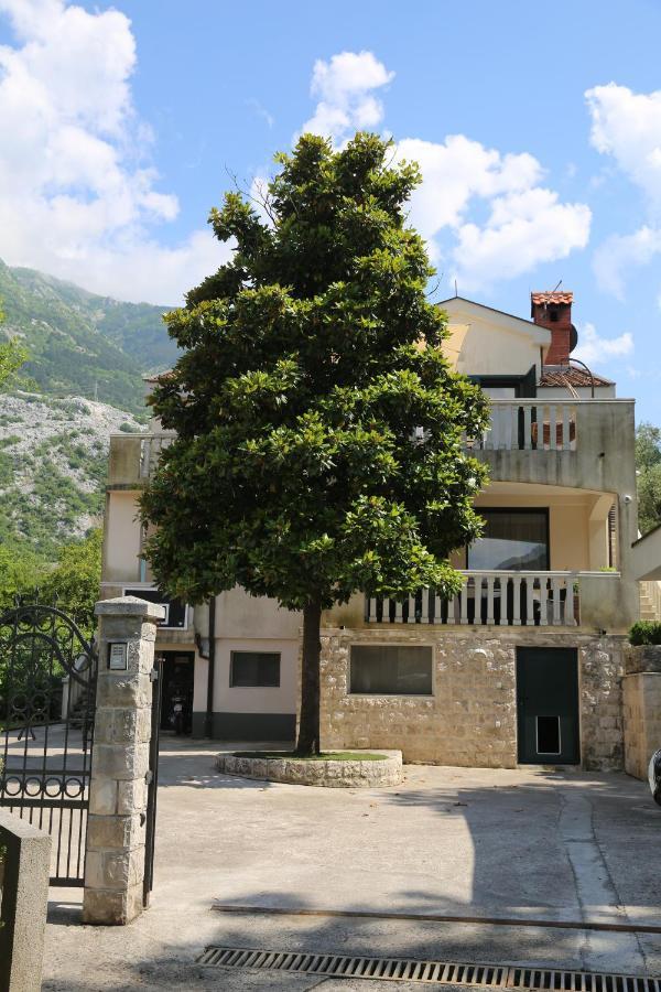 Apartmani Dijana 2 Cattaro Esterno foto