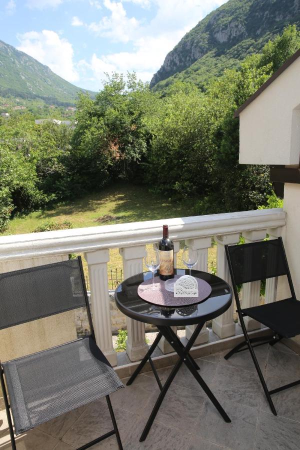 Apartmani Dijana 2 Cattaro Esterno foto
